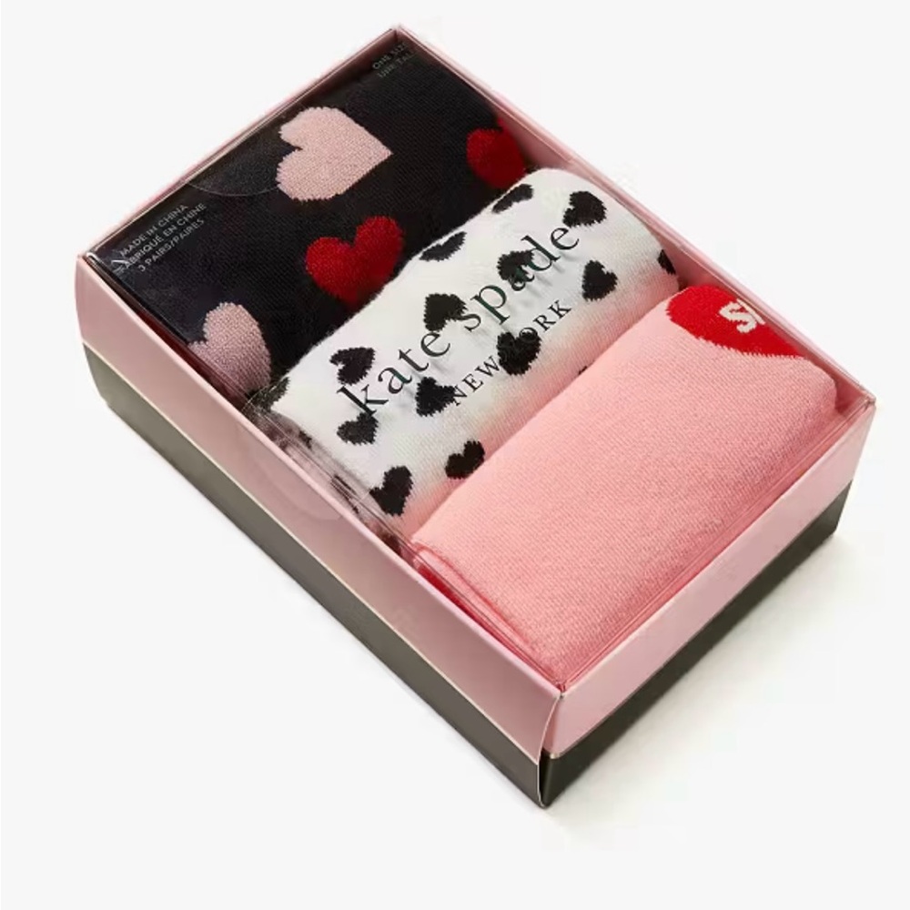 Kate Spade 3 Pairs Hearts Boxed Set of Crew Socks One Size BNIB